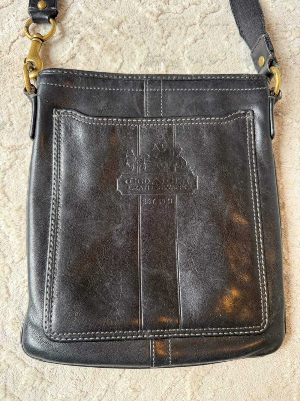 Vintage Coach small Leather Crossbody Messenger Bag - Black/ pink lining - Picture 3 of 8